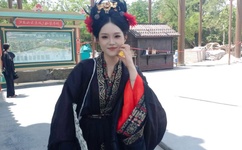 万格集团董事李亚菲图片